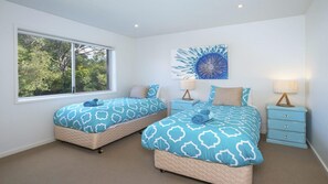 4 Schlafzimmer, Bügeleisen/Bügelbrett, Reisekinderbett, WLAN