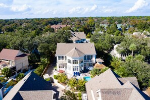 Exterior - 2nd Row luxury home with pool, tiki bar, private beach boardwalk- 30 Knotts Way (Hilton Head Island)