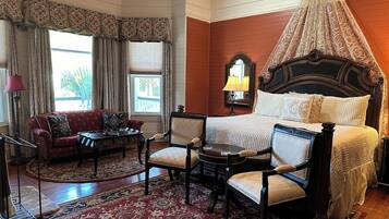 1 slaapkamer, een strijkplank/strijkijzer, gratis wifi, beddengoed