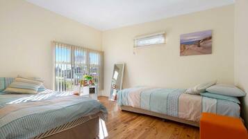 2 bedrooms, iron/ironing board, travel cot, WiFi
