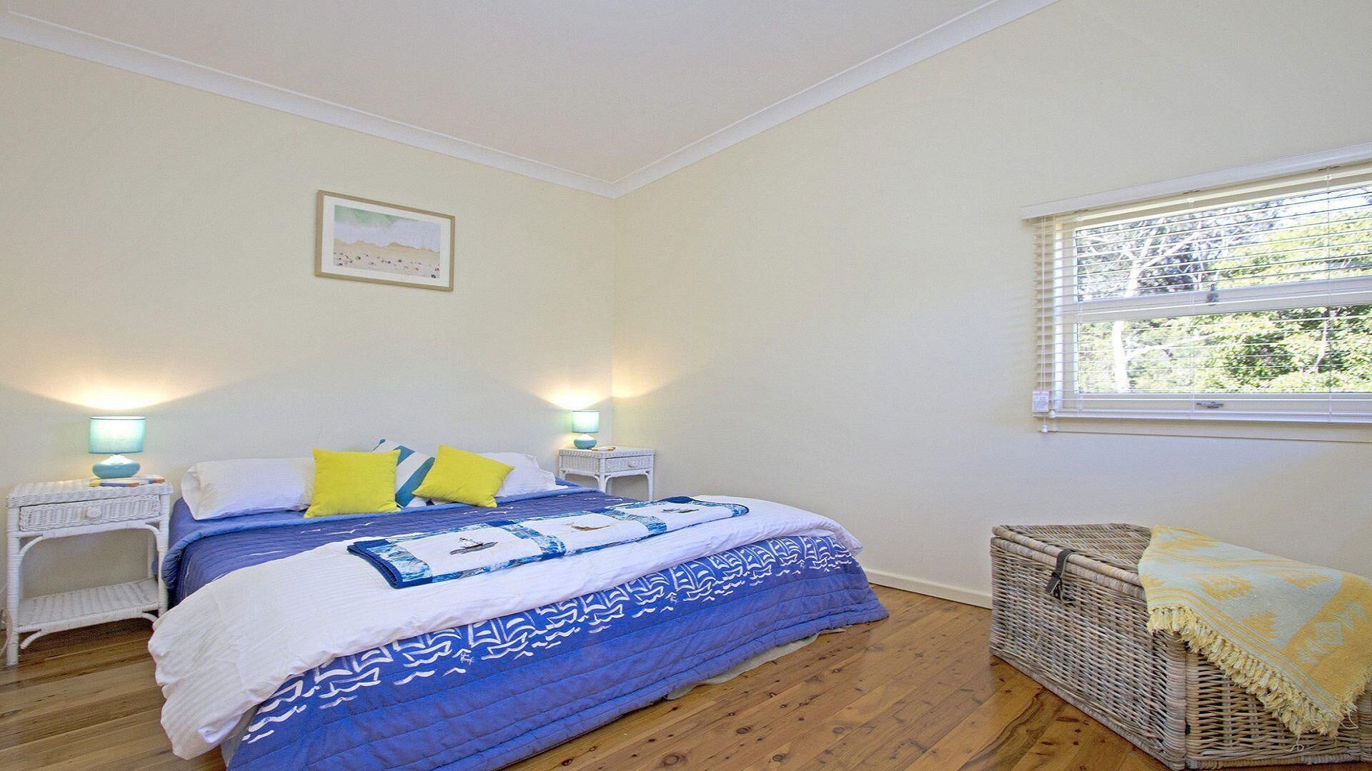 2 bedrooms, iron/ironing board, travel cot, WiFi