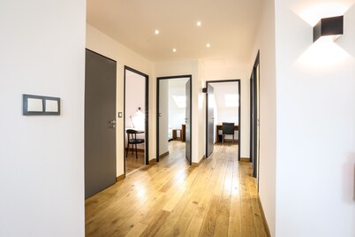 House with terrace 10Chb 10min heart of Lyon