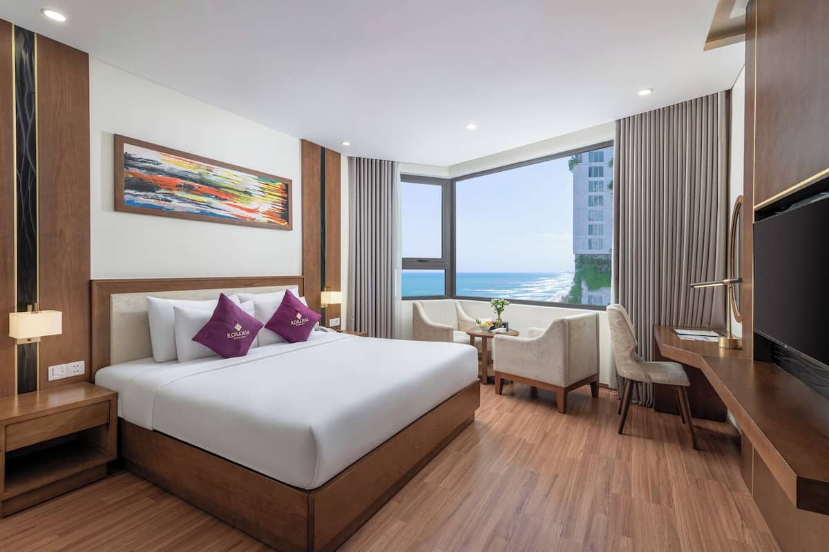 Deluxe Double Room, Partial Ocean View with Afternoon Tea Per Stay | Premium bedding, down comforters, Select Comfort beds, minibar