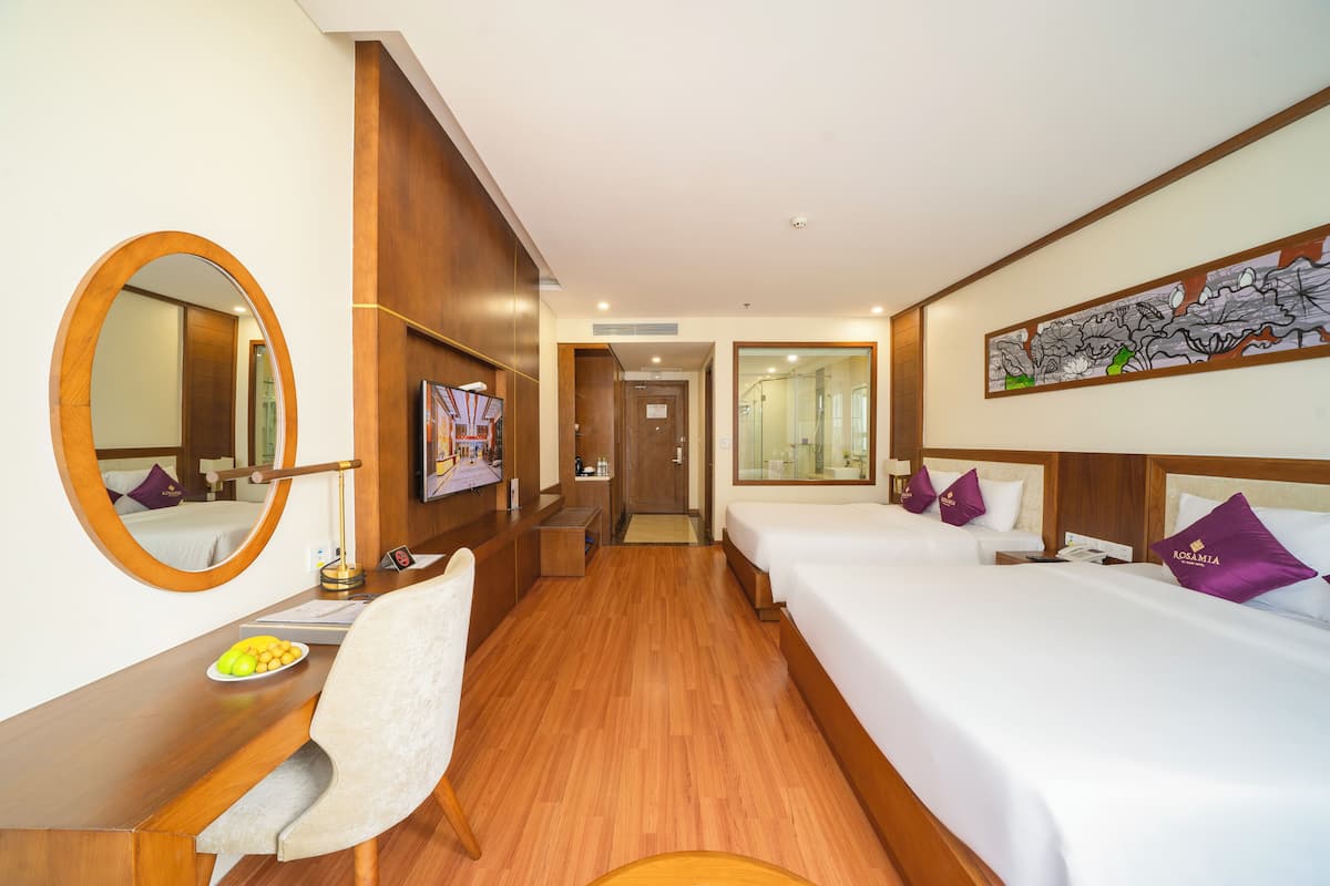 Deluxe Family Room, Partial Ocean View with Afternoon Tea Per Stay