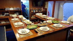 Restaurant - El Nido Ocean Suite Floating Hotel (El Nido)