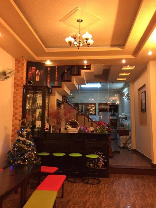 Reception - Dalat Friendly Fun Hostel (Da Lat)