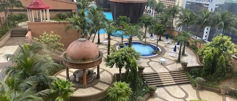 屋外プール