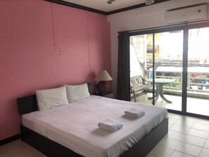 Dobbeltrom – comfort, 1 kingsize-seng, ikke-røyk | Safe på rommet, blendingsgardiner og ekstrasenger (mot et tillegg)