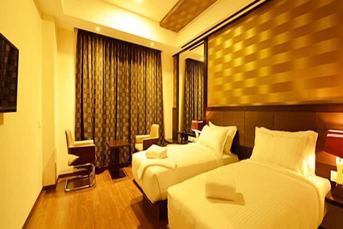 Minibar, in-room safe, desk, soundproofing