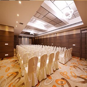 Banquet hall - Hotel Atrium (Erode)