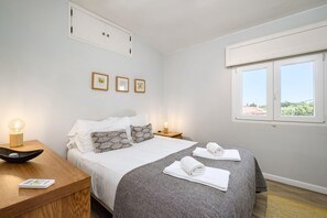 1 室のベッドルーム、アイロン / アイロン台、インターネット