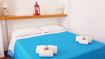 1 bedroom, memory foam beds, iron/ironing board, free WiFi