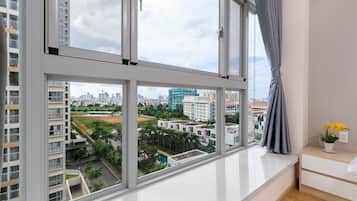 Luxury Apartment, Pool View