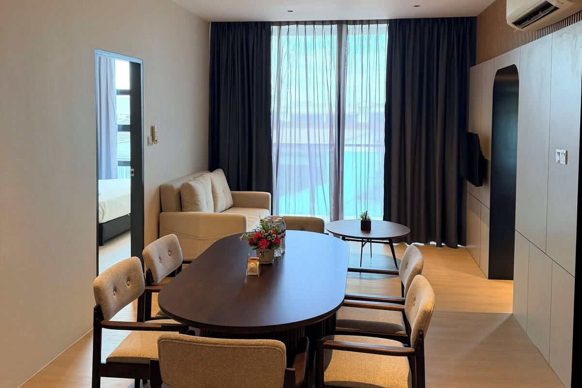 基本公寓, 3 間臥室 | 客廳 | 32 吋平面電視連衛星電視頻道