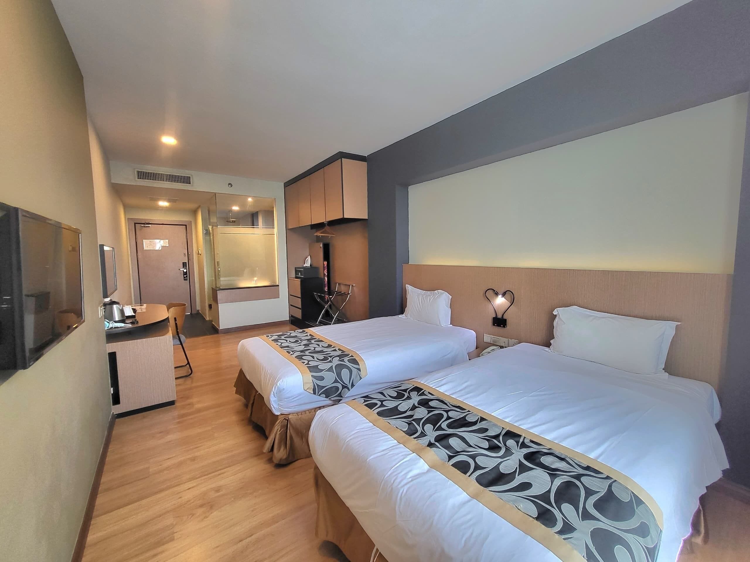 superior twin room | in-room safe, iron/ironing board, free wifi, bed sheets