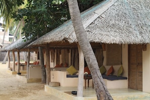 Basic-Doppelzimmer, Nichtraucher (Chalet) | Zimmersafe, Schreibtisch, Bettwäsche