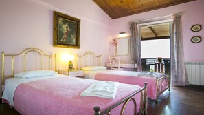 3 chambres, bureau, fer et planche Ă repasser, Wi-Fi gratuit