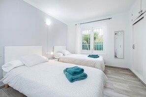 3 chambres, fer et planche Ă repasser, lit parapluie, Wi-Fi gratuit
