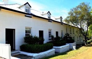 Exterior - Lythgo's Row Colonial Cottages (Pontville)