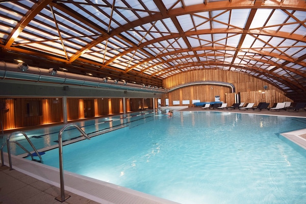 La Piscine, Toit ouvrant les jours d beau temps...