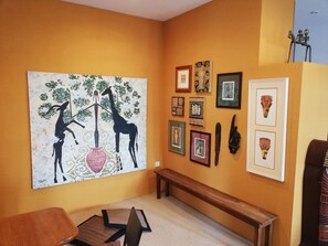 Apartamento de diseño, 1 habitación (2nd floor) | Zona de estar | Una televisión de pantalla plana