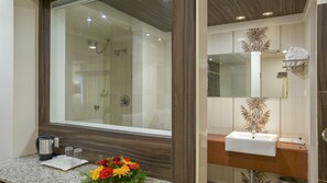 Phòng đơn Superior, 1 giường cỡ king, không hút thuốc | Bàn, có lối đi dành cho xe lăn 