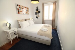 2 bedrooms, iron/ironing board, internet - Sete Rios, Near Zoo Lisboa/ free Wifi (Lisboa)