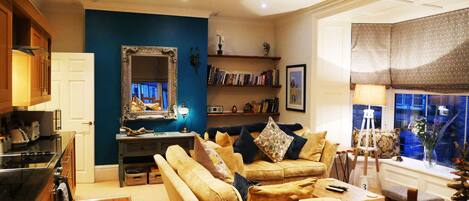 Tv, dvd-afspiller, bøger, stereoanlæg