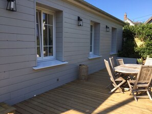 Outdoor dining - Charming house with garden for 4 to 6 people near the beach of Portzic (Crozon)