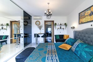 Chambres insonorisées, Wi-Fi gratuit, draps fournis