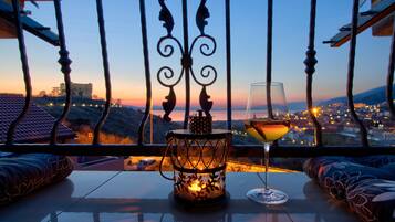 Appartement, 2 chambres, balcon, vue mer | Terrasse/Patio