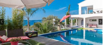 Dream villa Primerose, breathtaking sea view, airco,  heated pool, sea 300m.