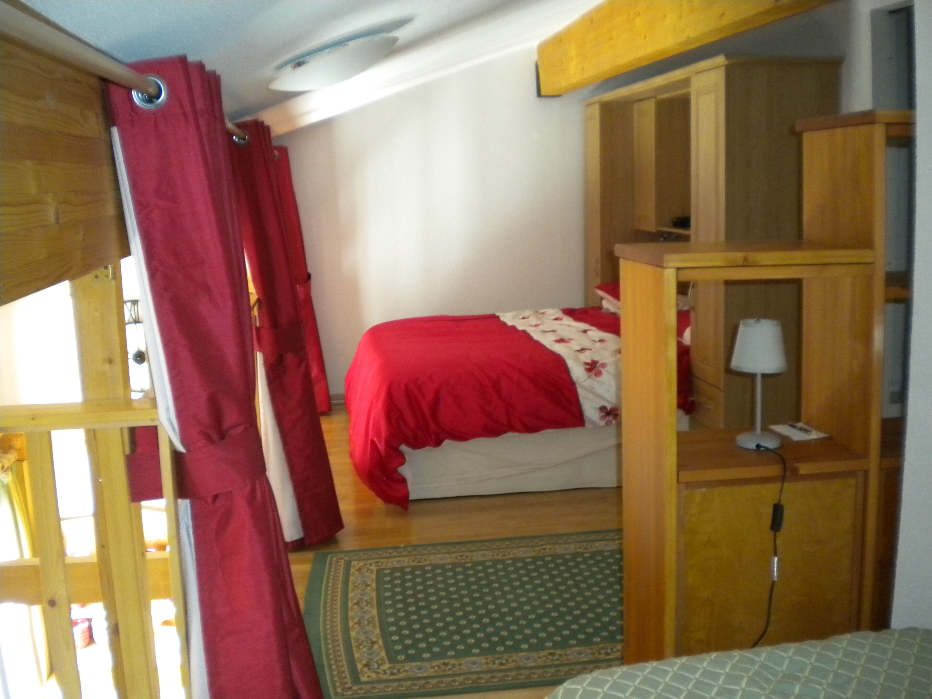 3 bedrooms, iron/ironing board, WiFi