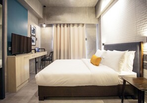 プレミア ルーム 1 ベッドルーム | セーフティボックス (室内)、デスク、ノートパソコン用作業スペース、WiFi (無料)