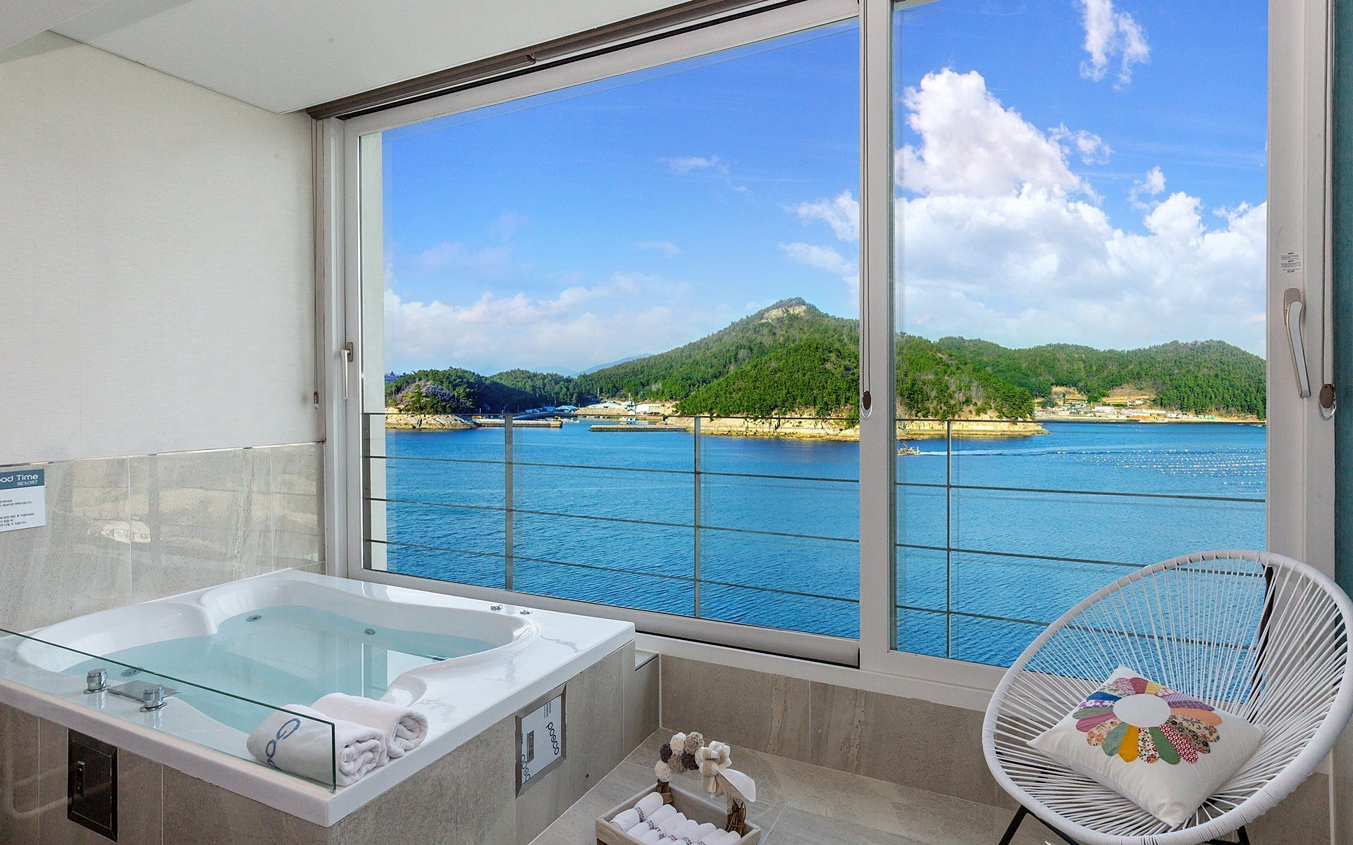 201, 203 | Kostenloses WLAN