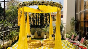 Garden - Kashish Residency & Banquet (Noida)