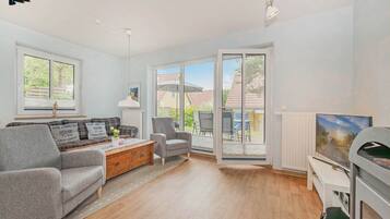 TV, fireplace, DVD player, stereo