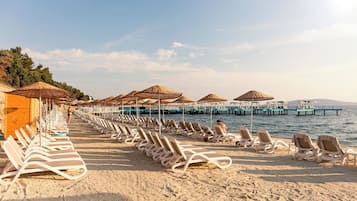 Private beach, sun-loungers, beach umbrellas, beach towels