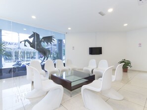 Lobby sitting area - Fumah Hotel (Kuala Lumpur)