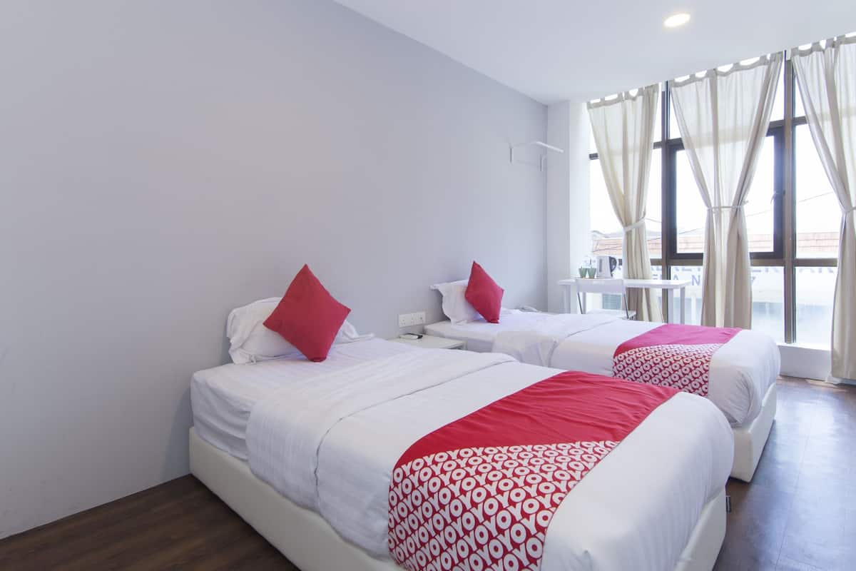 Deluxe Twin kamer | Een bureau, geluiddichte muren, gratis wifi, beddengoed