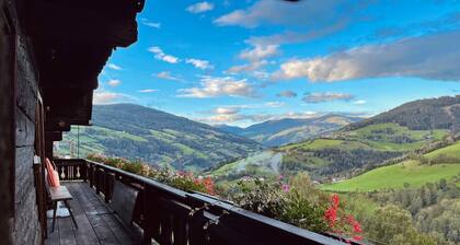 Altes Bauernhaus in 1100m Höhe zw. Katschberg und Millstätter See