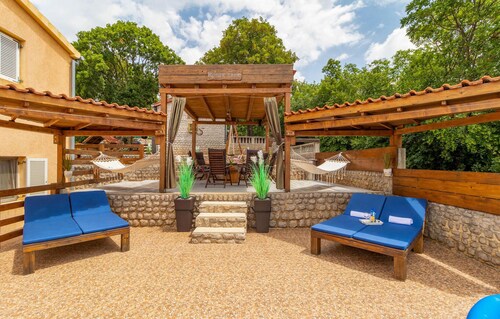 Beautiful home in Donji Zagon