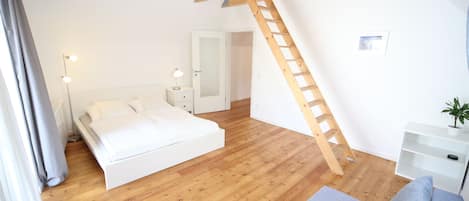 1 chambre, fer et planche à repasser, lit parapluie, Wi-Fi gratuit