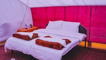 Deluxe Tent, 1 Twin Bed, Non Smoking | Bed sheets