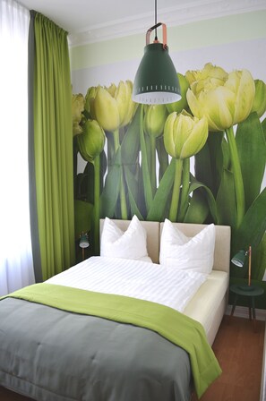 Individuelt dekorert, skrivebord, blendingsgardiner og wi-fi (inkludert)