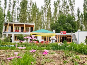 Property grounds - Ibex Guest House (Leh)