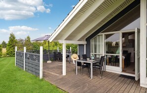 Outdoor dining - Gorgeous home in Sydals with kitchen (Sydals)