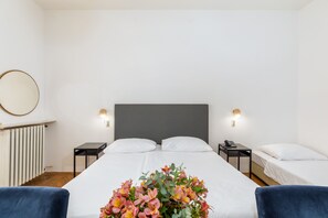 Double Room, Balcony, Sea View | Desk, bed sheets - Brijuni Rooms Karmen (Pula)