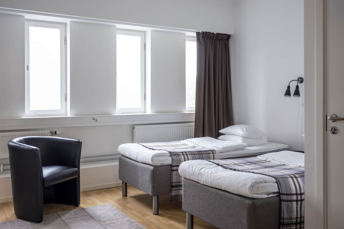 1 bedroom, blackout curtains, iron/ironing board, free WiFi