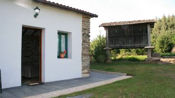 Triple Room, Private Bathroom | Terrace/patio